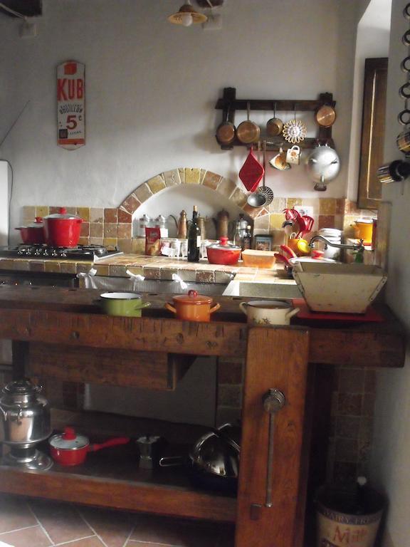 La Casa Del Ghetto Lägenhet Pitigliano Rum bild